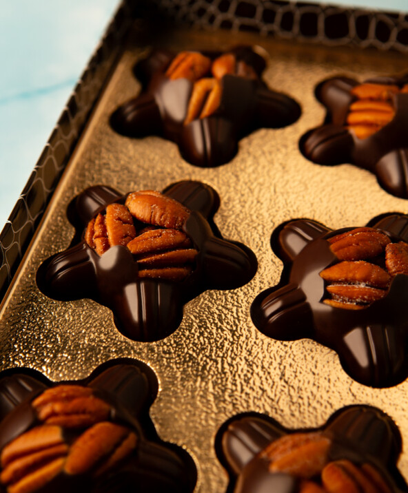 6pc Dk Caramel Pecan Patty Web2